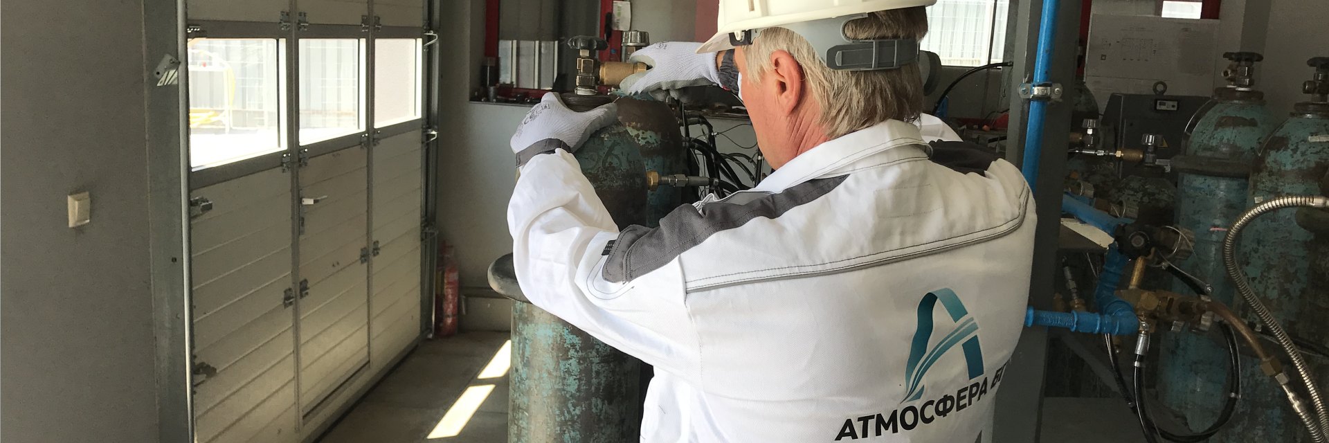 Filling and supply of technical gases