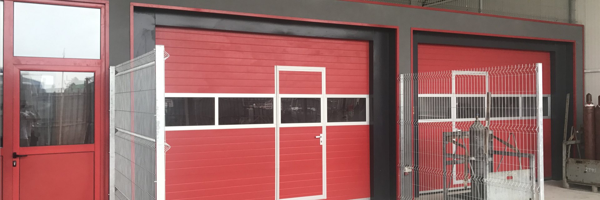 Technical gas, dry ice, oxygen, carbon dioxide